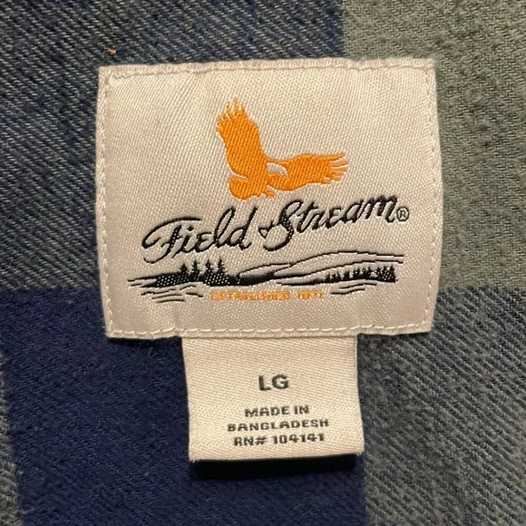 Field and Stream Size Large green and black flannel button up shirt good shape - Picture 3 of 5